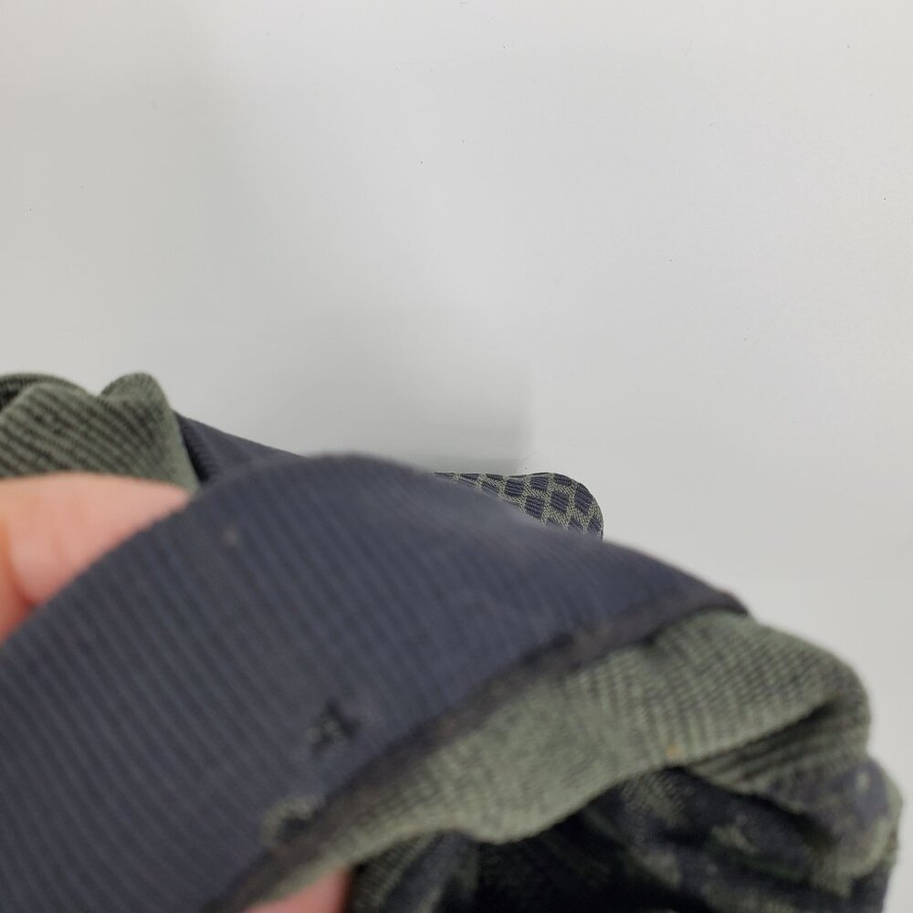 lululemon athletica Black and Gray Leggings - Picture 3 of 11